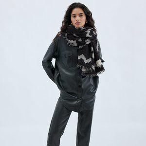 Aritzia Wilfred Diamond Mosaic Blanket Scarf